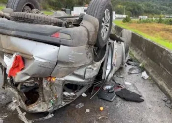 colisão, incidente, sinistro;