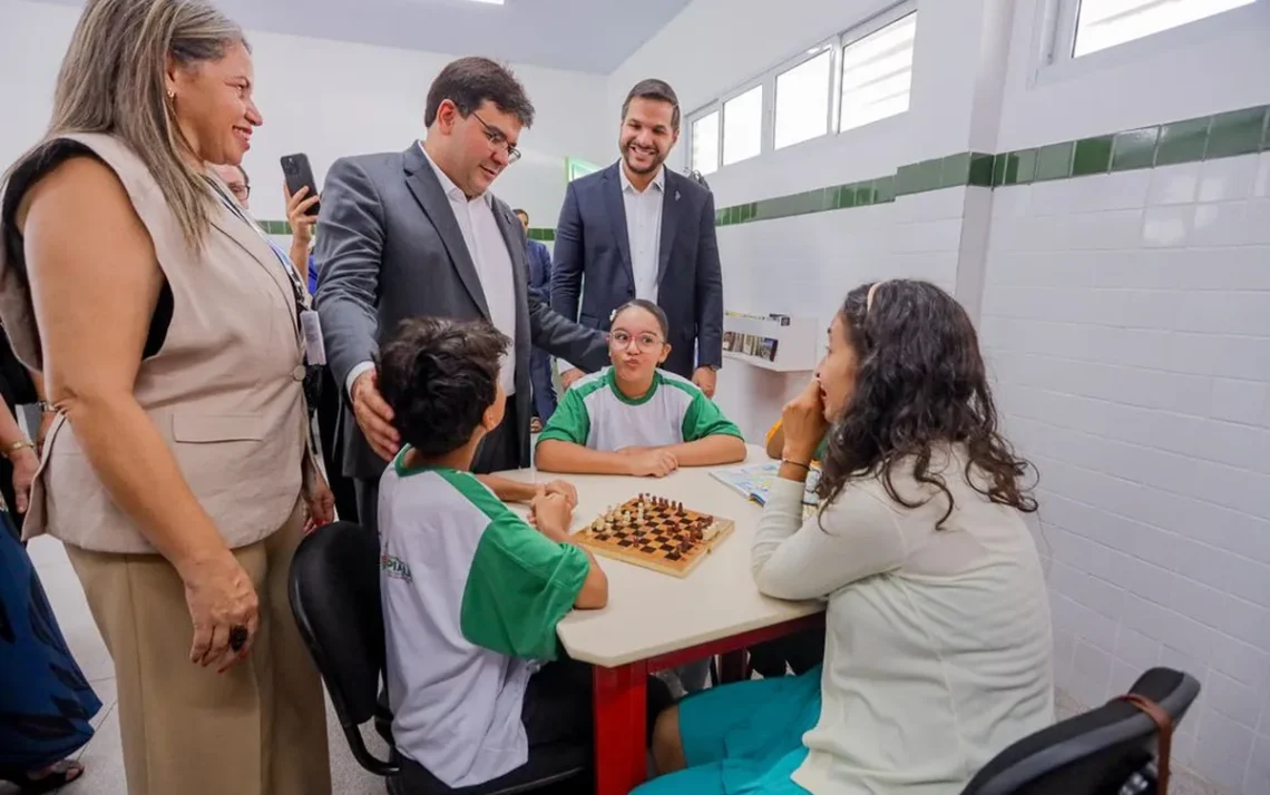 tempo, ensino, modelo, pedagógico;