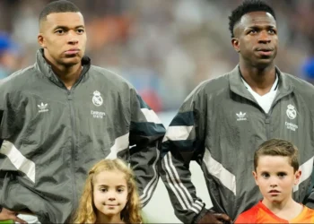 Kylian-Mbappé, Vinicius-Jr;