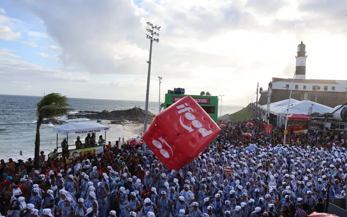 festa popular, folia, carnavais de rua';