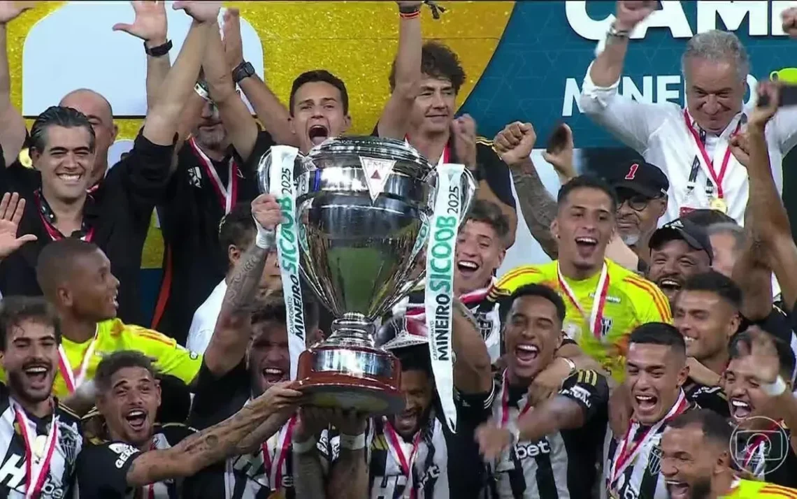 Galo, time mineiro, clube;