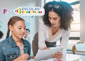 ensino, aprendizado, instrução;