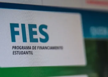 financiamento estudantil, programa de financiamento;