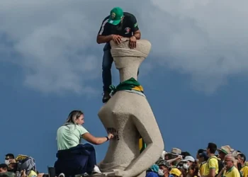 punição, sentença, julgamento';